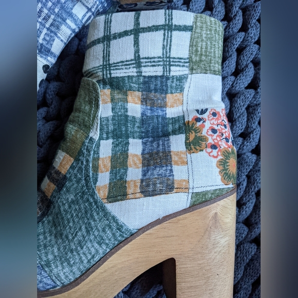 Charlotte Stone platform heeled boots - Picture 6 of 9